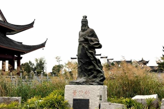 天下君王莫非王土，莫非王土；率土之滨