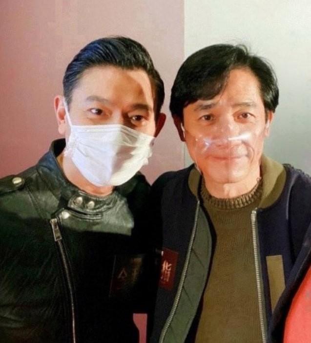 59歲梁朝偉衰老像70歲！近照滿臉皺紋太滄桑，和妻子像隔代人 娛樂八卦吃瓜 第3张
