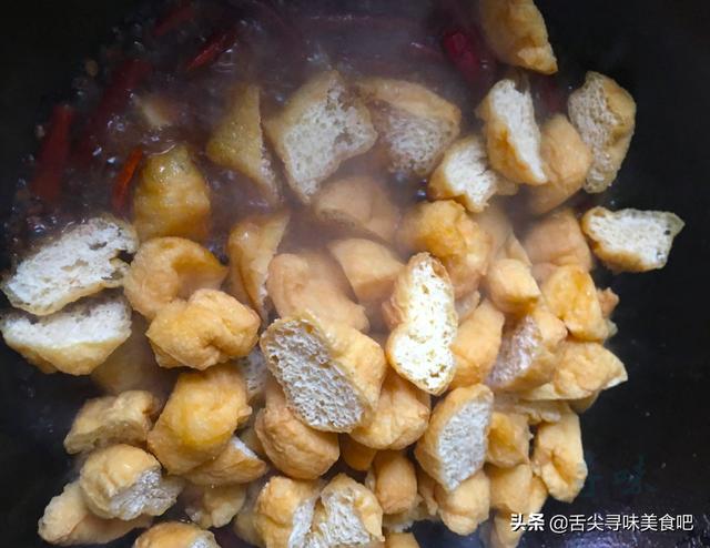 豆泡怎么做好吃，自己在家怎么做豆泡（一口下去汤汁饱满）