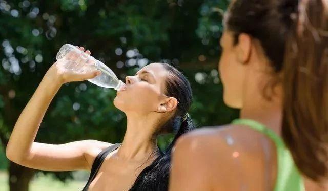 金刚菩提手串的最佳盘玩方式，金刚菩提10大盘玩方法介绍