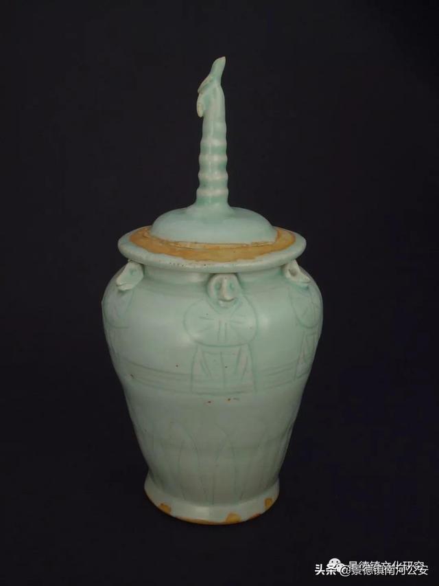 白瓷起源于什么时候的瓷器，瓷器釉彩的品种及其起源
