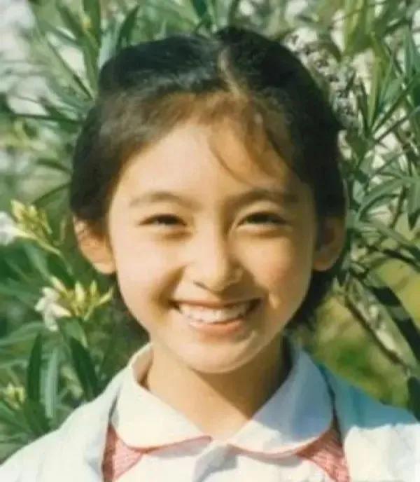 网曝杨幂多次遭小男友求婚，她爆杨幂怀孕被称小三