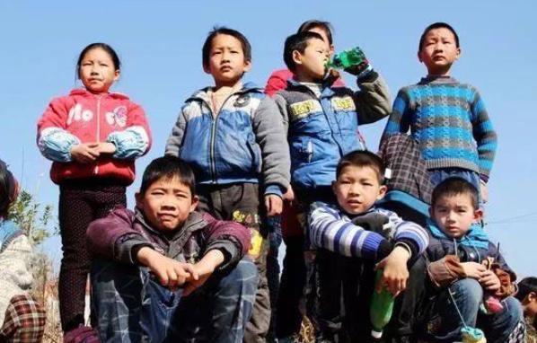 高中是义务教育吗，什么时候高中能纳入义务教育