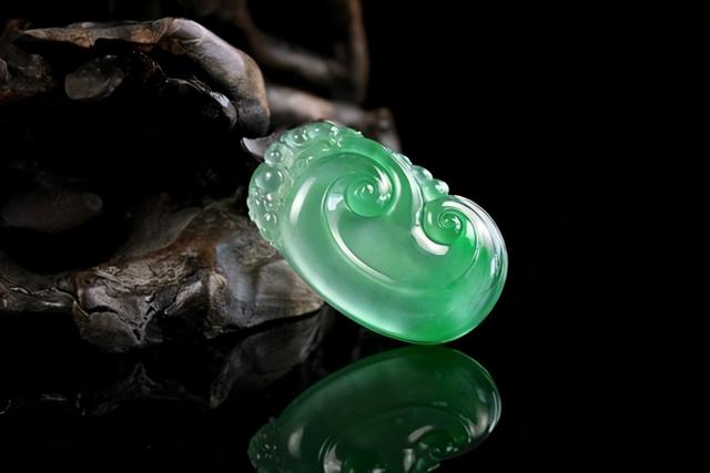 玉髓其实并不是玉，玉髓是玉么（几十块的玉髓和几千块的玉）
