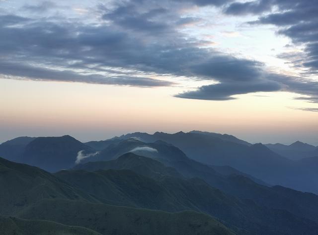 武功山旅游攻略，武功山旅游攻略一日游（江西武功山\u0026仙凤三宝亲子游记）