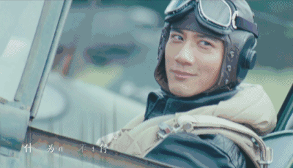 王力宏怎么留大胡子了，留长发衣着邋遢似流浪汉