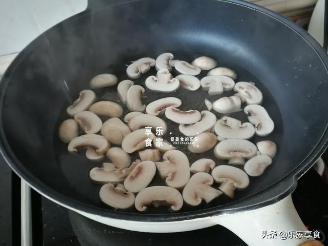 炒茨菇最好吃的做法，茨菇这样做味道鲜美