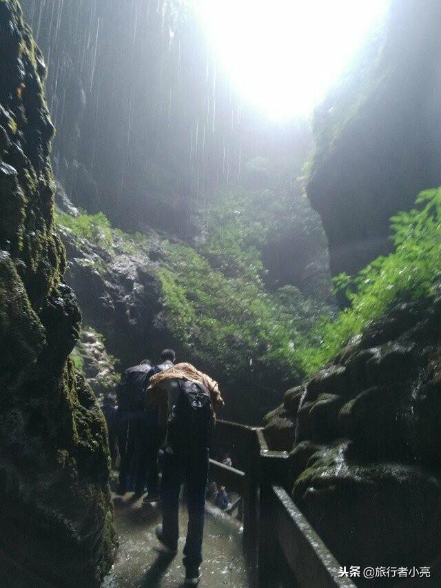 重庆旅游必去景点排名，重庆十佳旅游景点排行榜（重庆十个景点都值得一去）