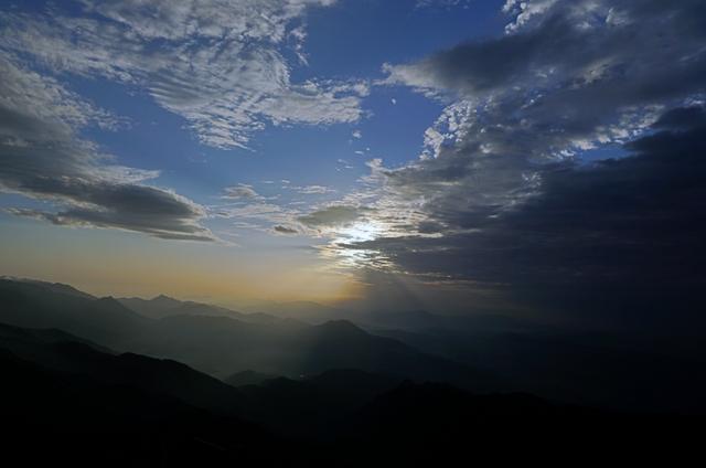 武功山旅游攻略，武功山旅游攻略一日游（江西武功山\u0026仙凤三宝亲子游记）