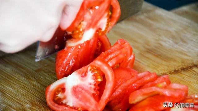 西红柿面疙瘩汤，西红柿疙瘩汤的做法（这才是西红柿疙瘩汤正确的做法）