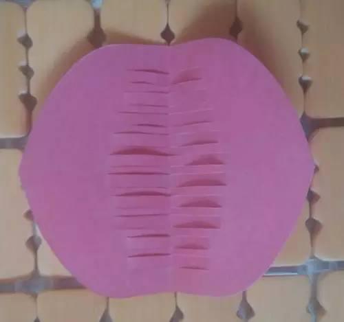 爱心卡片制作图片，漂亮简单的爱心立体贺卡（教你学习如何制作精美的爱心贺卡）