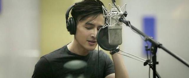 车祸改变胡歌的一生，她为救胡歌当场死亡