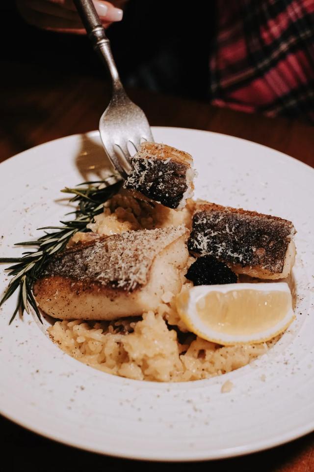 土溪镇特色餐饮有哪些品种，洛溪新开社区餐吧