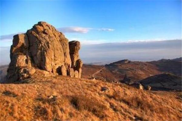 乌兰察布旅游景点，乌兰察布旅游必去十大景点（乌兰察布周边都有哪些好玩的地方）