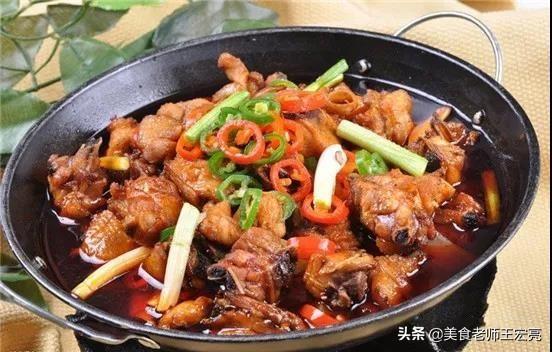 干锅鸡的制作方法，风干鸡的制作方法及配方（“干锅鸡”在家怎样做省油还鲜香）