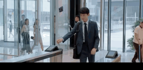 赵又廷和白敬亭的电影，过于真实让人不适