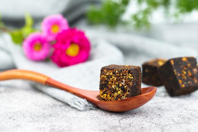 红糖和赤砂糖的功效有什么不同，别看你常吃红糖