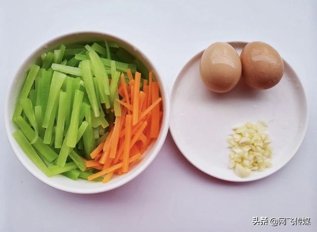 莴笋片怎么炒好吃，莴笋怎么炒好吃最简单的做法（比大鱼大肉还好吃）