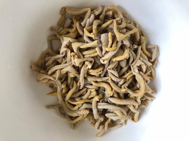 正宗麻辣鸭肠的做法大全，自己在家做麻辣鸭肠