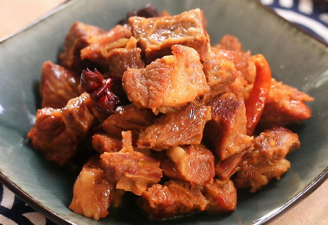 怎样炖牛肉好吃又简单，炖牛肉要这样做才软烂入味更好吃（有人直接炖）