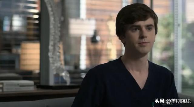 9.4的高分英剧，评分9.4的最强英剧《万物生灵》