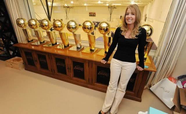 NBA这5支球队名字的由来，nba尼克斯队球员名单最新