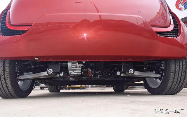 电动汽车E200，续航300公里网友都叫E200