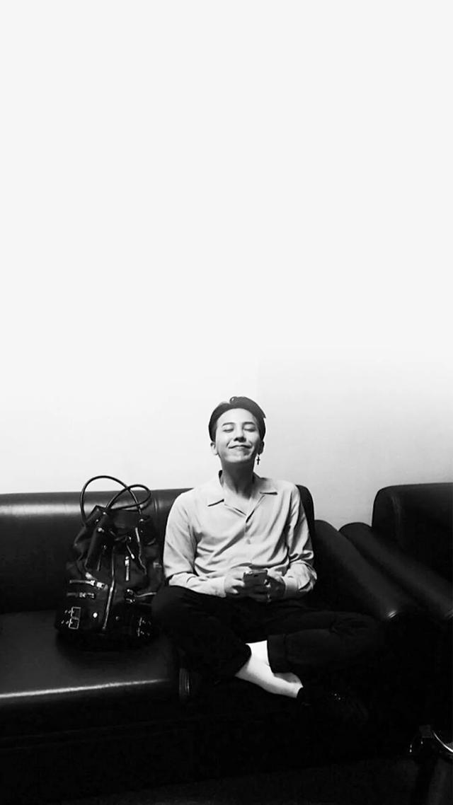 权志龙壁纸高清大图，精选权志龙壁纸36张