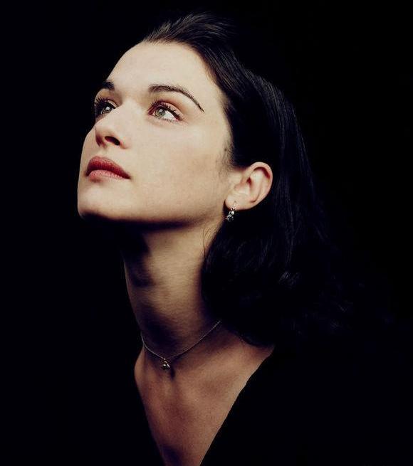 21世纪好莱坞女明星，绝代芳华--好莱坞现代10位美貌与演技并重的女明星