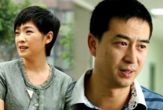 张嘉译真的是敬业的老戏骨，张嘉译艳福不浅