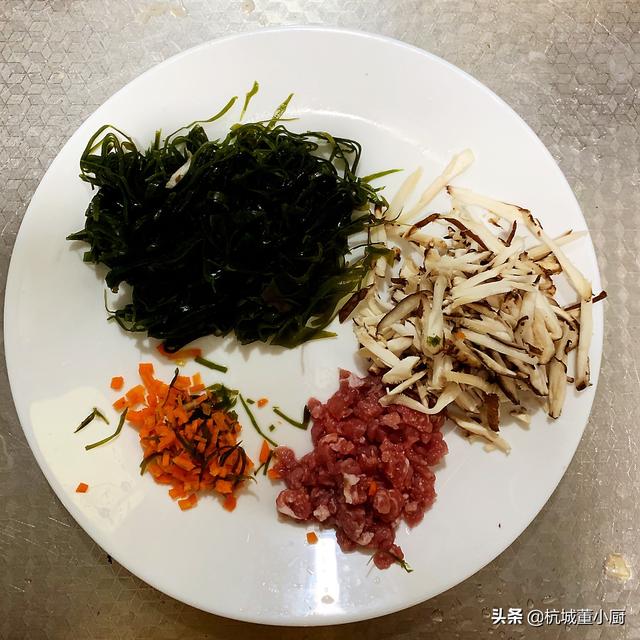 鸡蛋海带汤做法大全家常，海带鸡蛋羹汤鲜味美