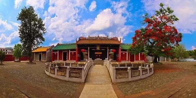 去梅州过年要送什么礼物，派发贺年礼物随感