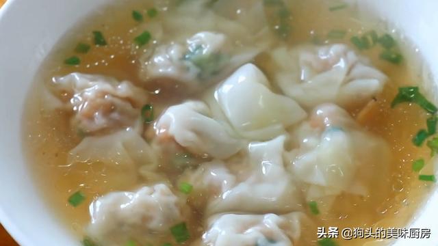 关于馄饨做法及配料最简单教程，鲜肉馄饨这样做调料