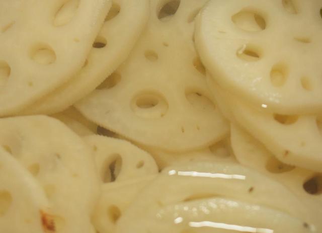 凉拌藕怎么做好吃,凉拌藕片怎么做比较好吃(凉拌藕片好吃的正确做法) 凉拌藕怎么做好吃,凉拌藕片怎么做比较好吃(凉拌藕片好吃的正确做法)