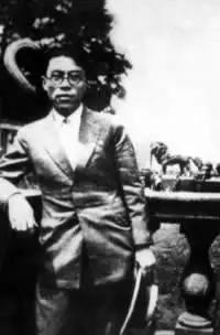 闻一多的诗集，闻一多这盛世如你所愿