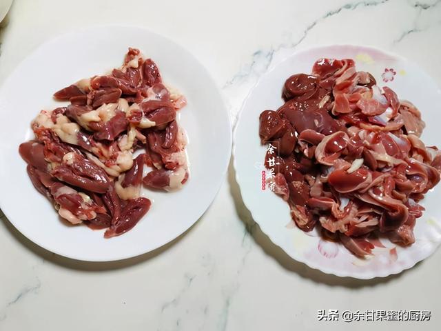 炒鸡杂怎么样又嫩又脆，家常炒鸡杂注意这两步