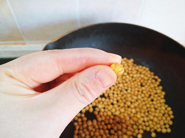 四川的红糖糍粑怎么吃，四川火锅灵魂伴侣红糖糍粑