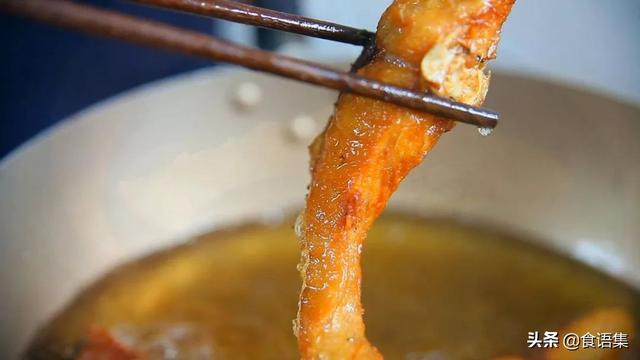 外焦里嫩和外酥里嫩是一个意思吗，外酥里嫩、香脆可口