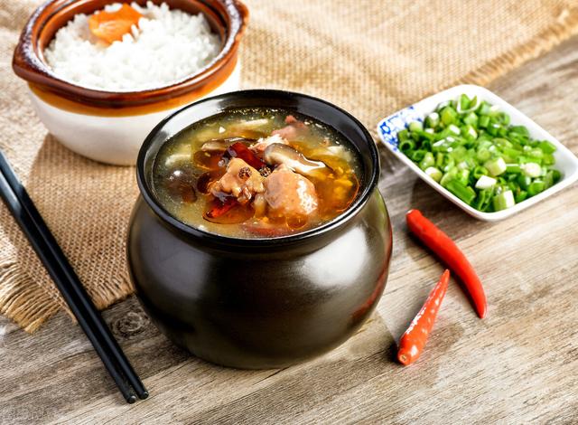 泉州江西瓦罐煨汤，江西美食瓦罐煨汤