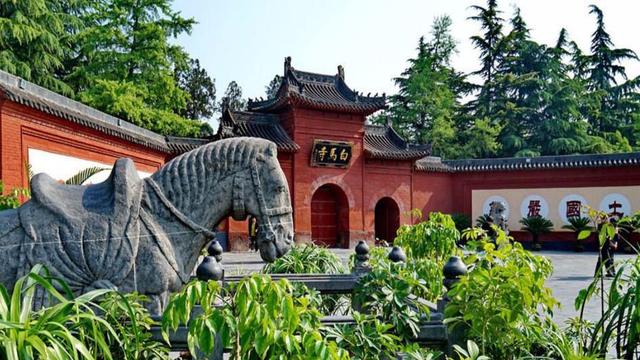 洛阳旅游住宿哪里方便实惠一点，洛阳旅游攻略4天3晚