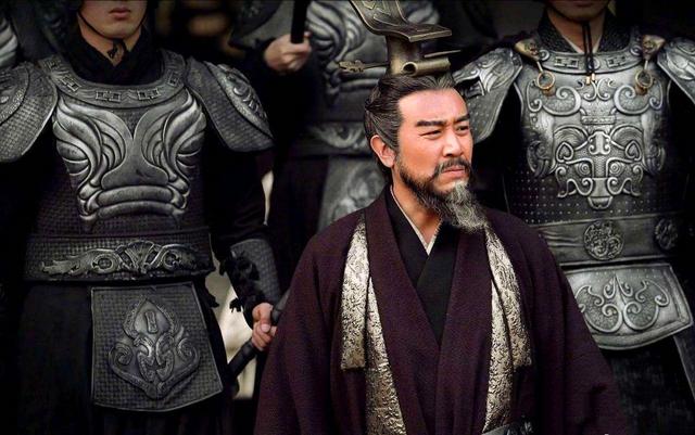 三国时曹丕简历，曹丕：那个背了千年骂名的男人