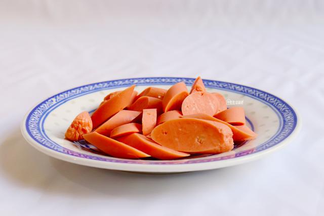 芹菜木耳做法大全家常窍门，芹菜和木耳搭配