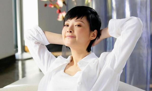 徐威更爱袁立还是张怡宁，亿万富豪徐威与袁立同居十二年