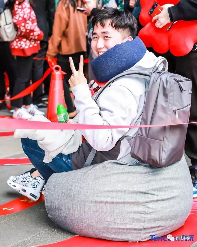 腾讯公司发开门红包，腾讯开工刷红包堪比