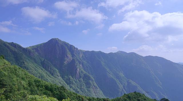 武功山旅游攻略，武功山旅游攻略一日游（江西武功山\u0026仙凤三宝亲子游记）