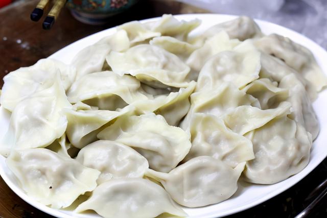 牛肉韭黄饺馅的最佳配方，拌牛肉馅牢记6个技巧