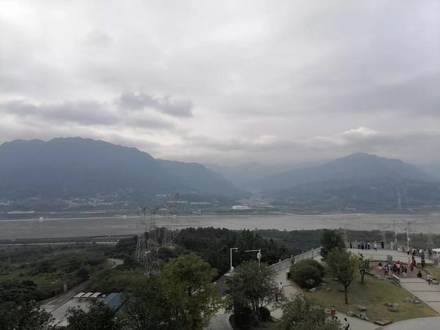 三峡大坝旅游景点，湖北宜昌三峡大坝旅游景点有哪些（领略世界第一坝的水涨船高）