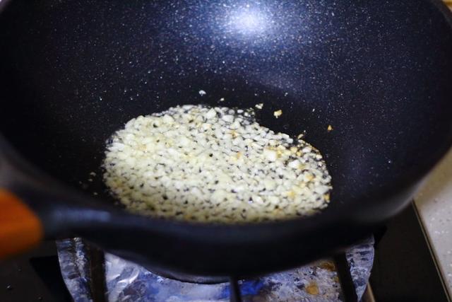 茄汁日本豆腐酸甜可口超级下饭，茄汁日本豆腐的简单做法