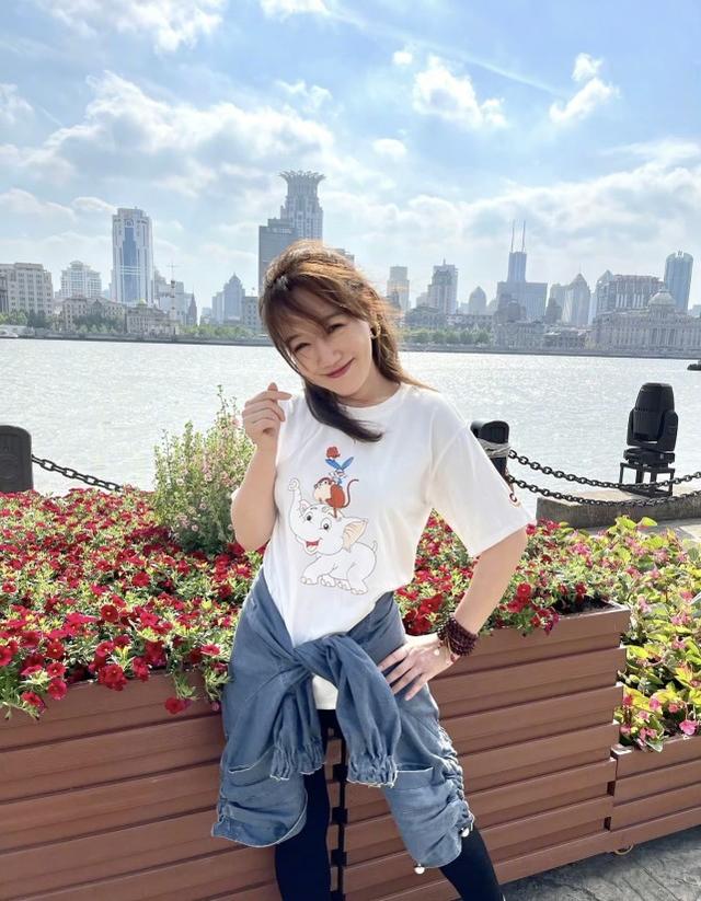 胡歌薛佳凝疑似復合！兩人私下關系密切，胡歌低調看薛佳凝演出 娛樂八卦吃瓜 第5张