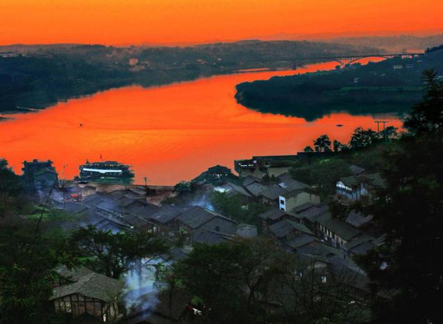 神龙山巴人石头城，广安四大著名的旅游景点是哪些呢